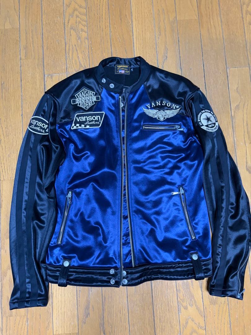 VANSON フライングエンブレム 刺繍＆ワッペン ライダース ジャケット