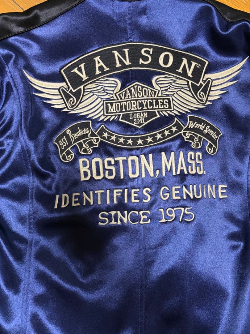 VANSON フライングエンブレム 刺繍＆ワッペン ライダース ジャケット