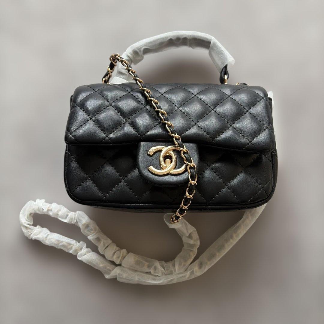 新品キルティングブラック、ノベルティ☆Cバック