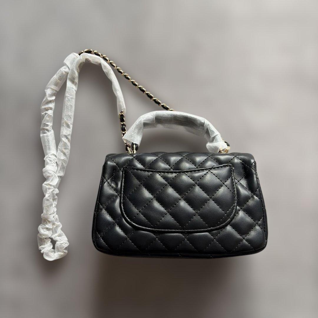 新品キルティングブラック、ノベルティ☆Cバック