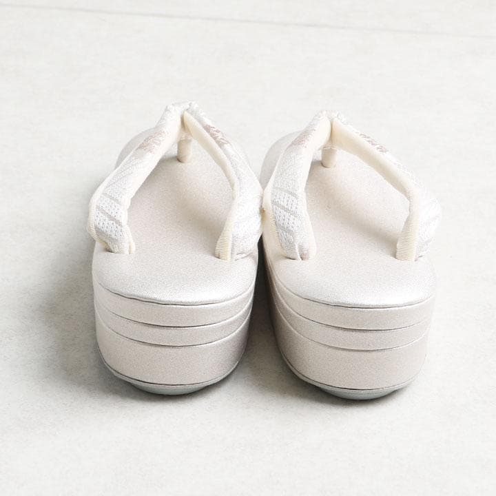 【新品】沙織謹製 草履バッグセット 草履23cm 古典柄 帯地 　03018