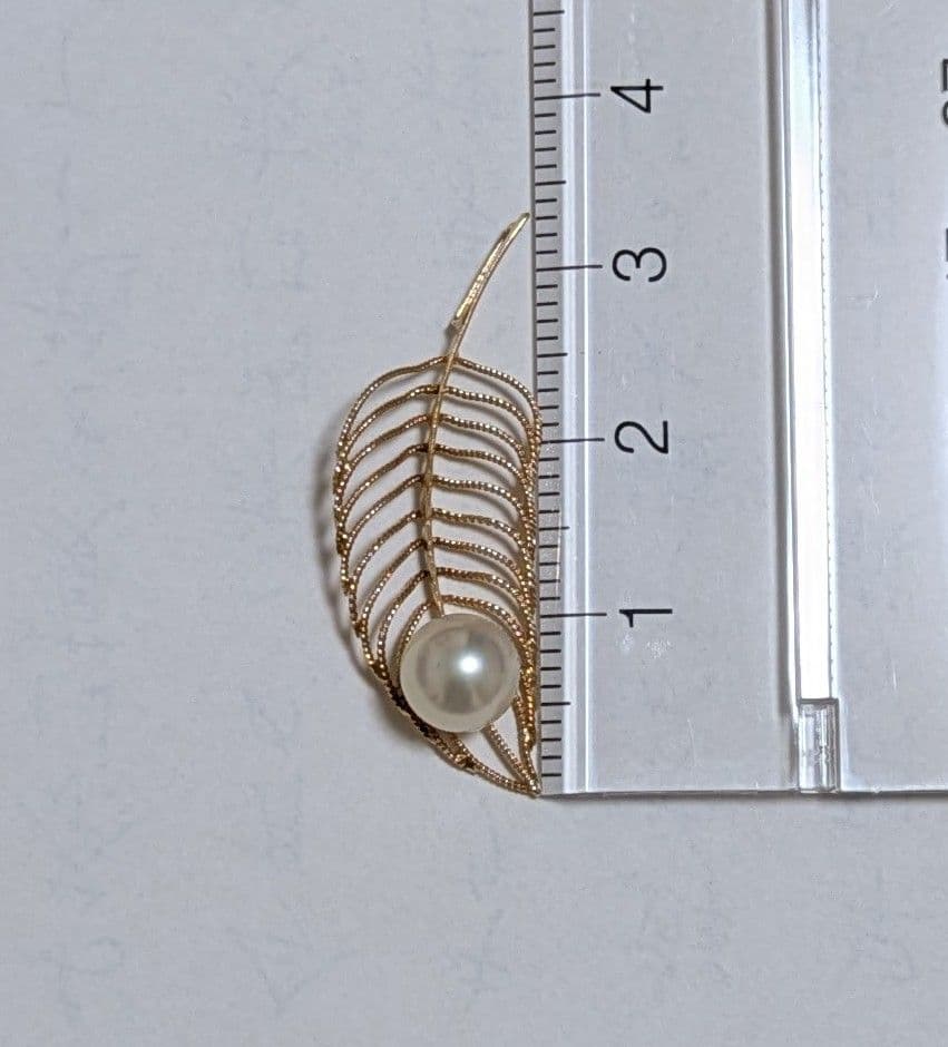 一粒パール K18葉っぱデザイン ペンダントトップ