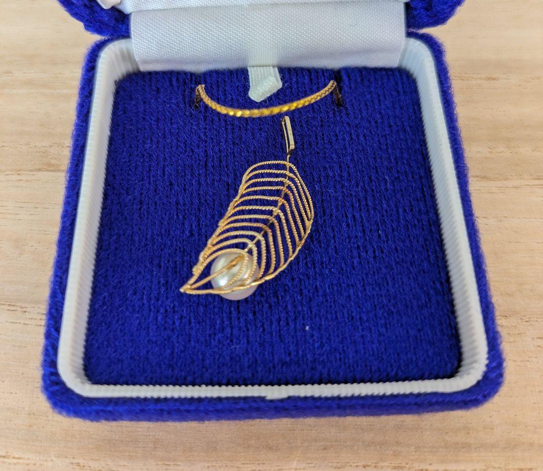 一粒パール K18葉っぱデザイン ペンダントトップ