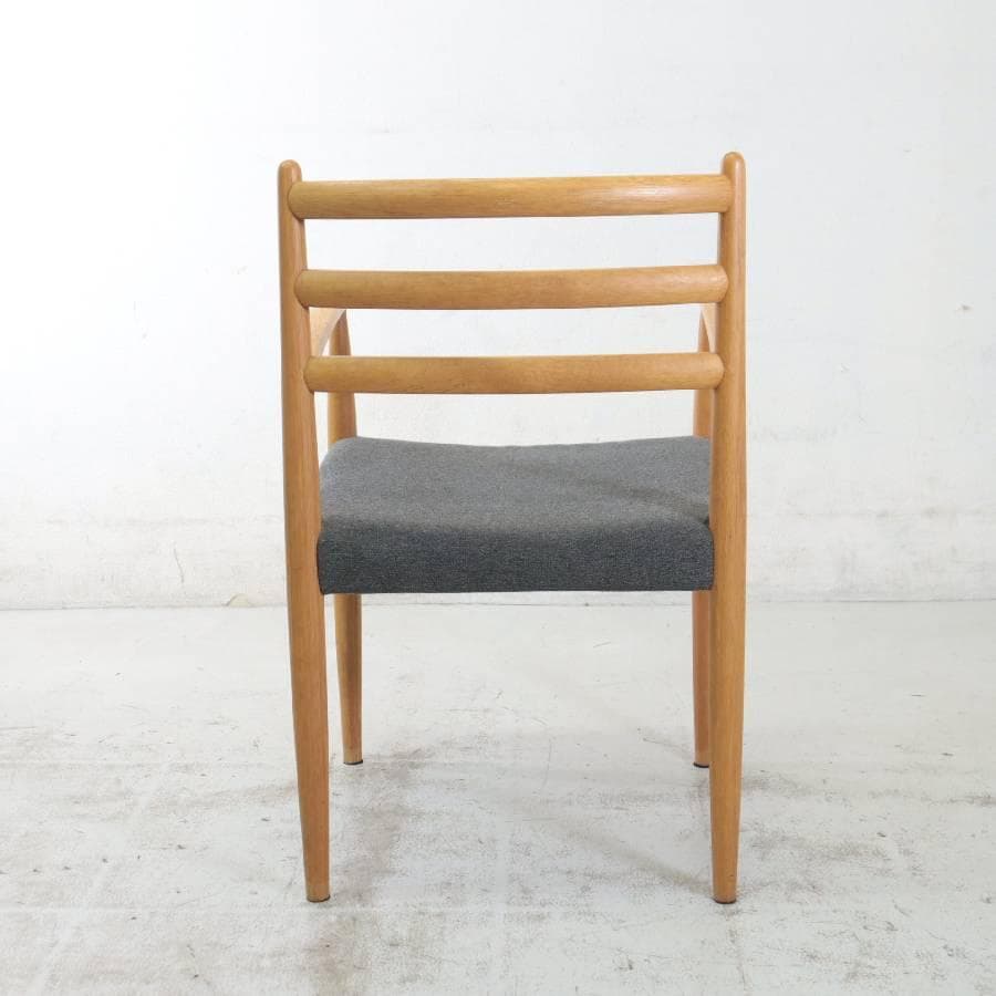 IDC大塚家具取扱 柏木工 シガーロ アームチェア オーク無垢 ダイニングチェア