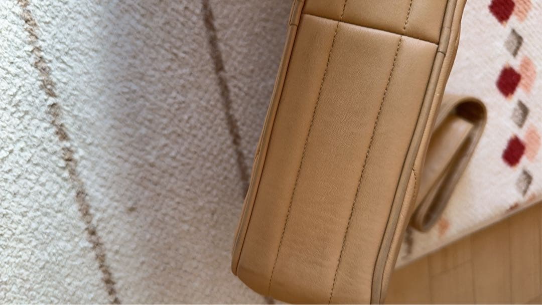 め*こ様 ビンテージ　CHANEL ベージュ ショルダーバッグ