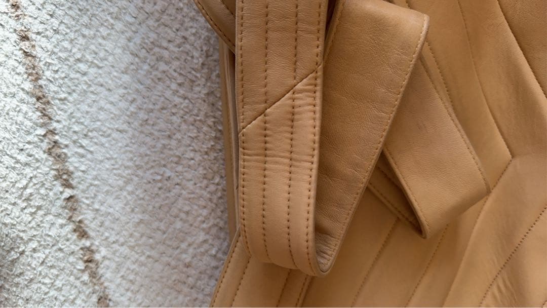 め*こ様 ビンテージ　CHANEL ベージュ ショルダーバッグ