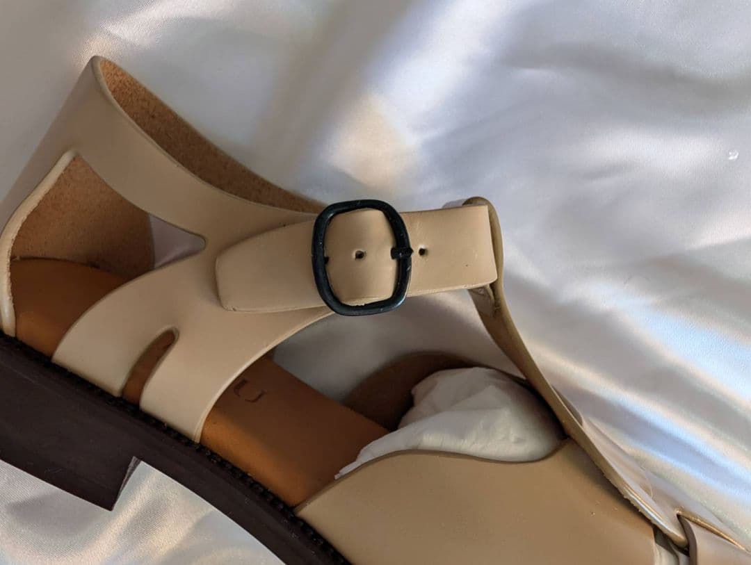 新品未使用　HEREU ヘリュー PESCA レディース サンダル 38