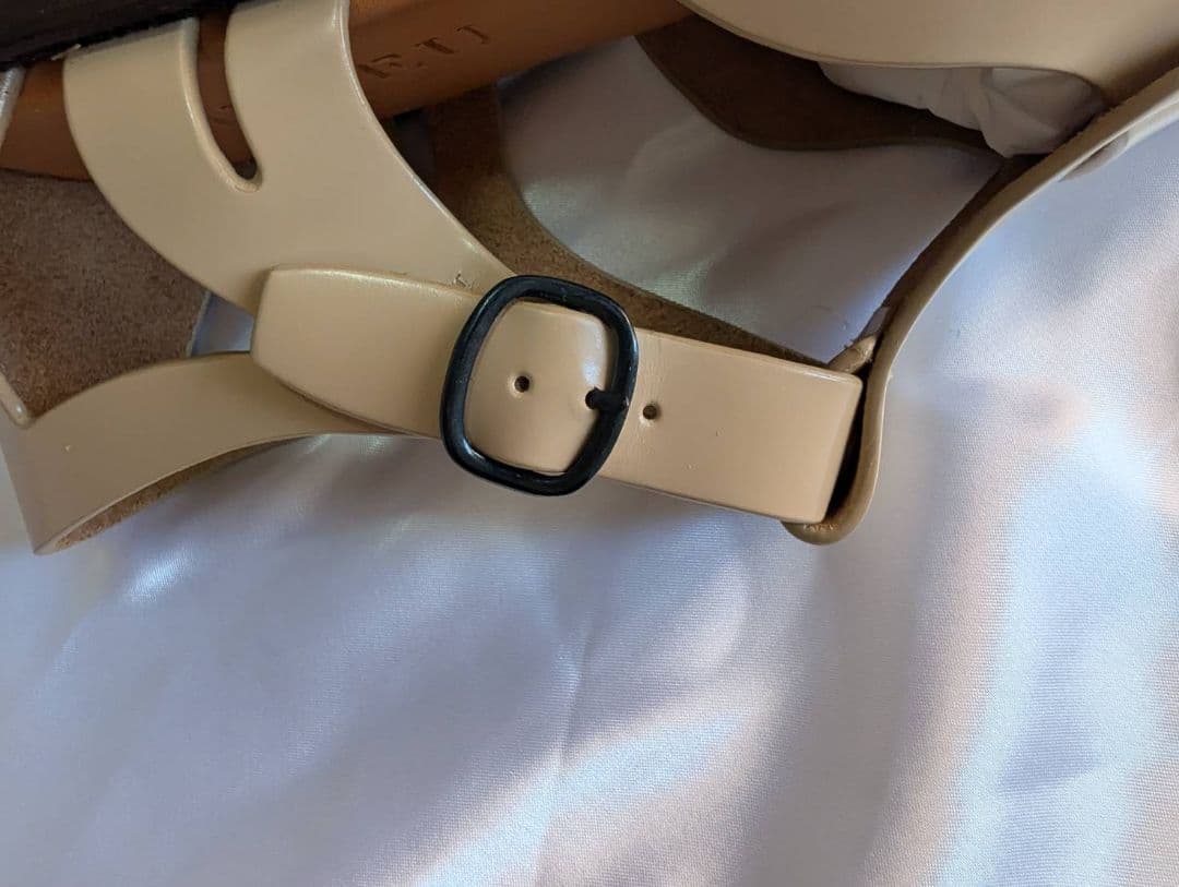 新品未使用　HEREU ヘリュー PESCA レディース サンダル 38