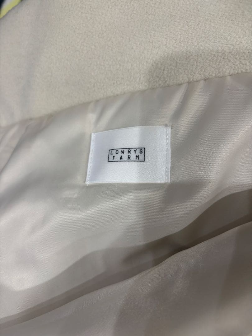 美品　LOWRYSFARM　モンスターショートコート
