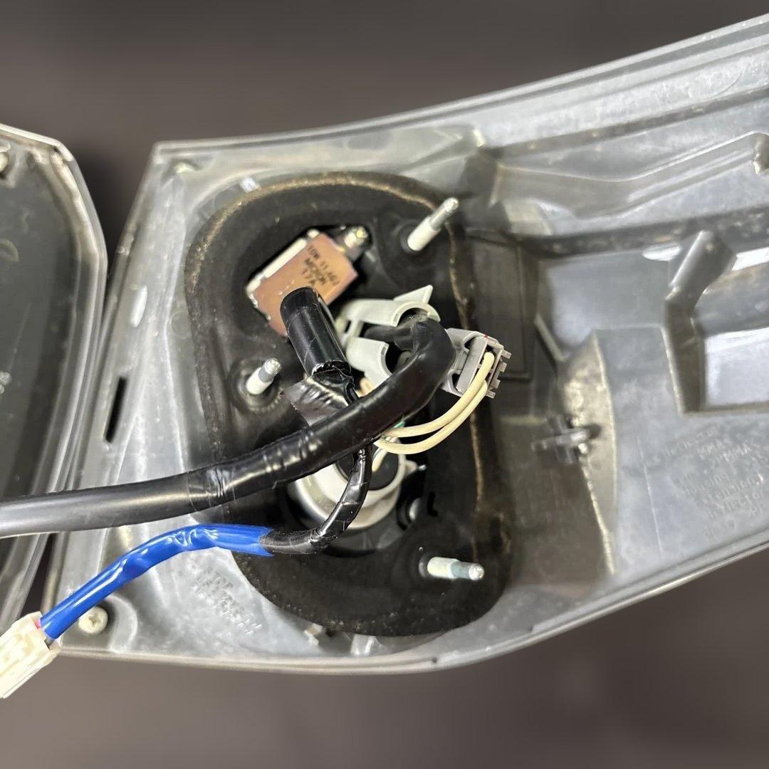 #1953 LEXUS RX450h テールランプ