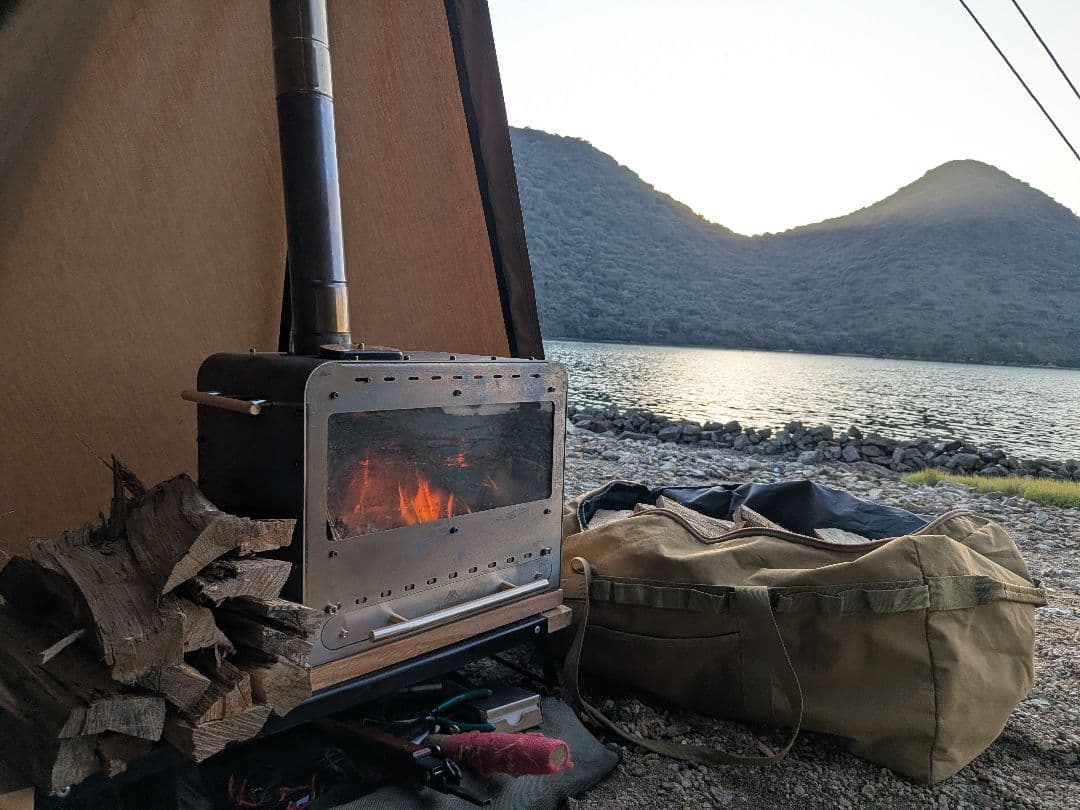 最終値下げ　卓上薪ストーブ キャンプ