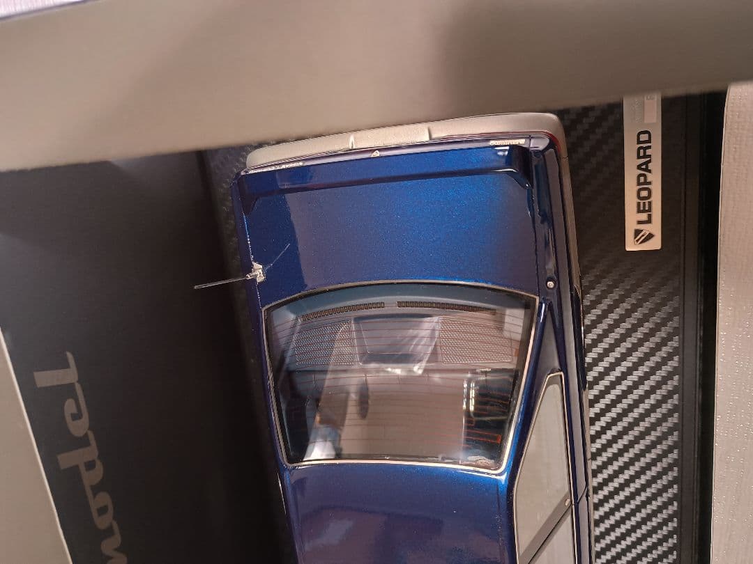 イグニッションモデル　1/18 レパード 3.0アルティマ　F31