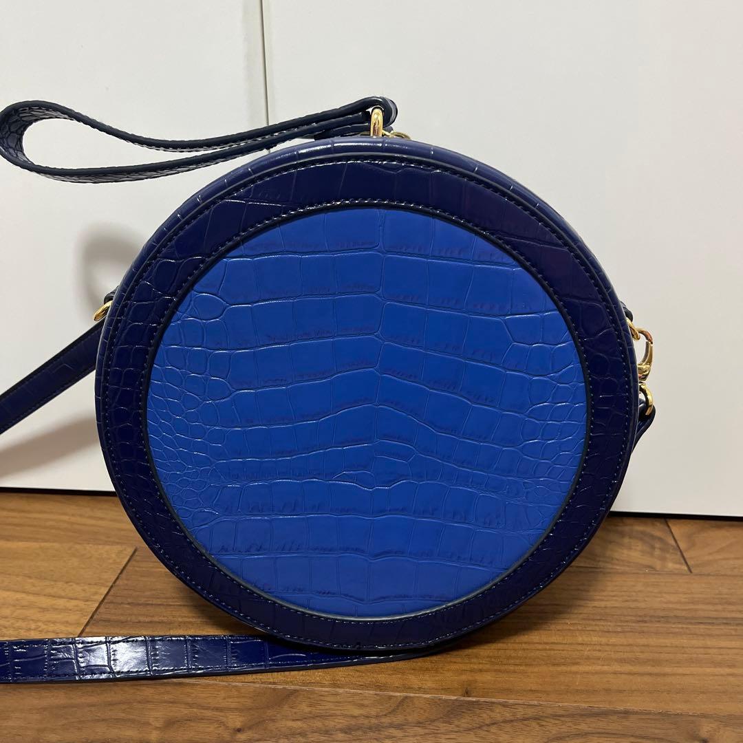 【あおい】Vivianne Westwood円形ショルダーバッグ