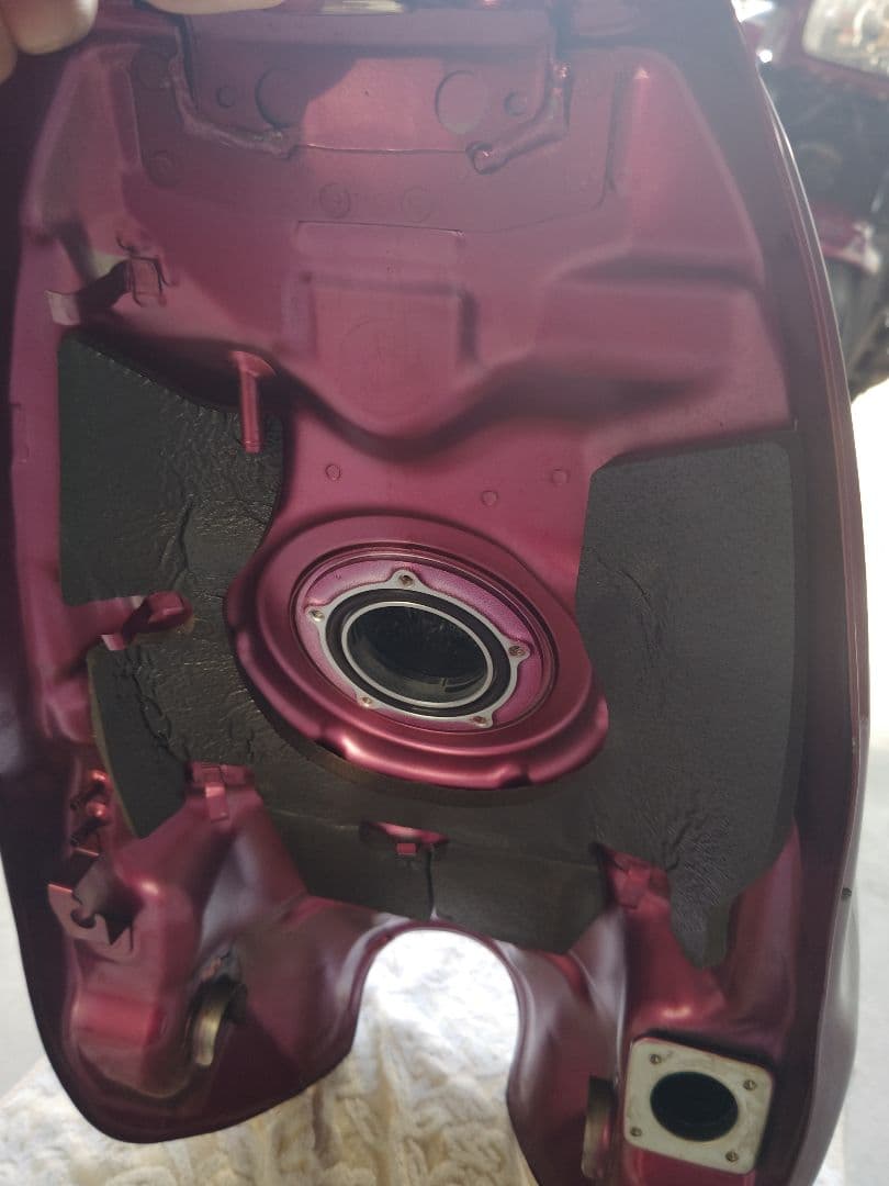 ZRX1200ダエグのガソリンタンク