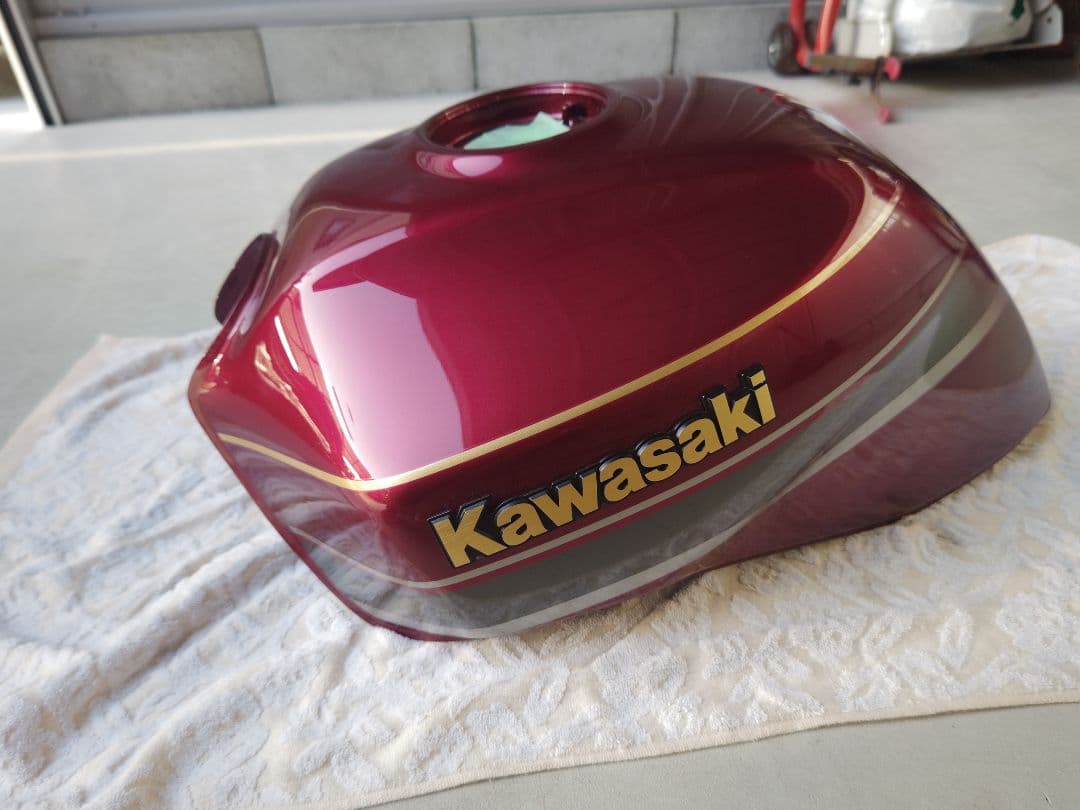 ZRX1200ダエグのガソリンタンク