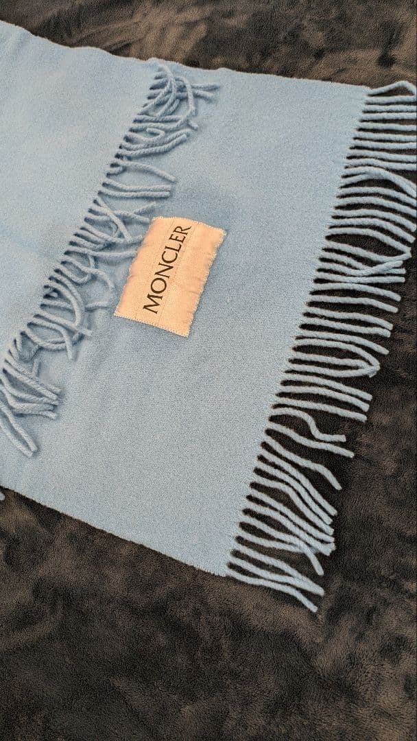 MONCLER 水色 マフラー　ストール