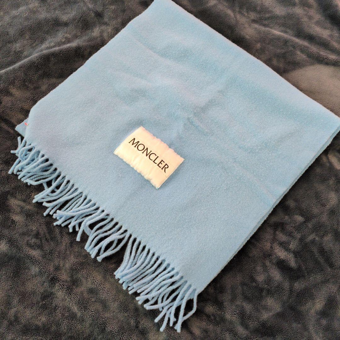 MONCLER 水色 マフラー　ストール