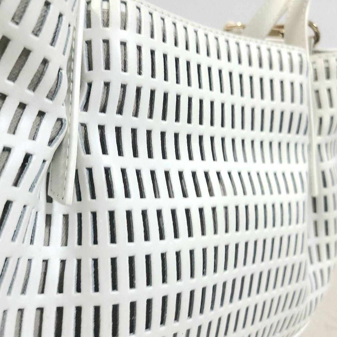 バーニーズニューヨーク トートバッグ 2way ショルダーバッグ ホワイト