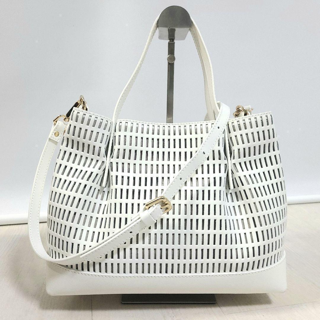 バーニーズニューヨーク トートバッグ 2way ショルダーバッグ ホワイト