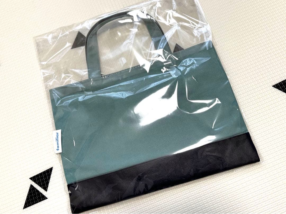 ファミリア　春のファッションショー2025 ブック入れ