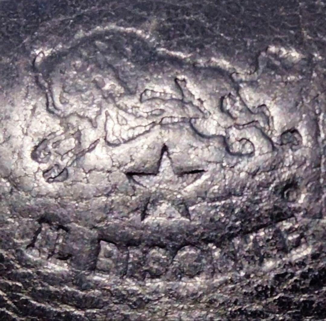 IL BISONTE 2つ折財布　ブラック　バイソン刻印