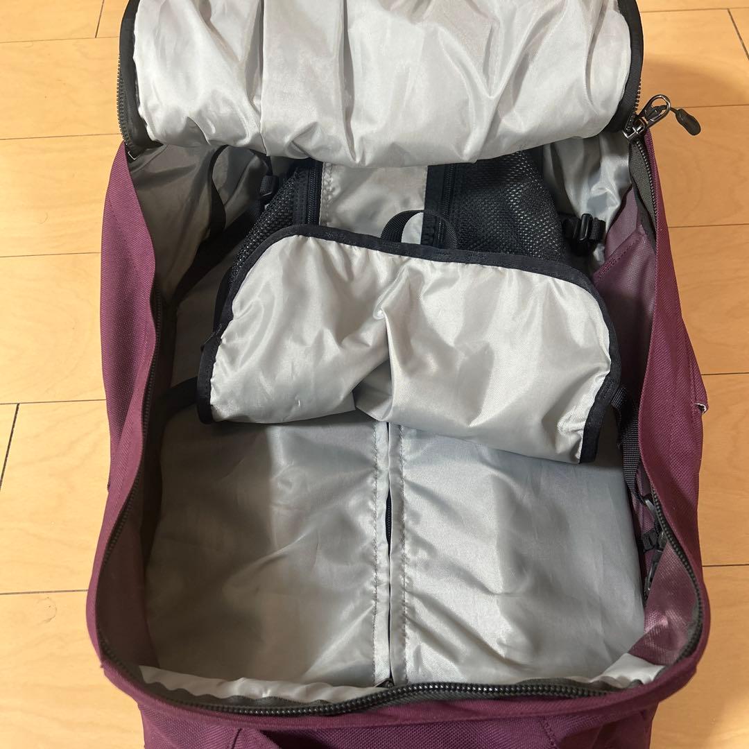 patagonia キャリーケース