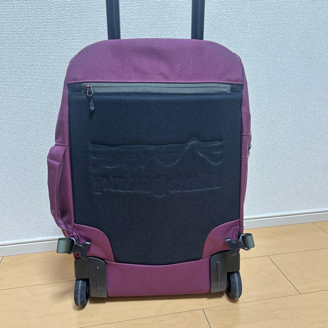 patagonia キャリーケース