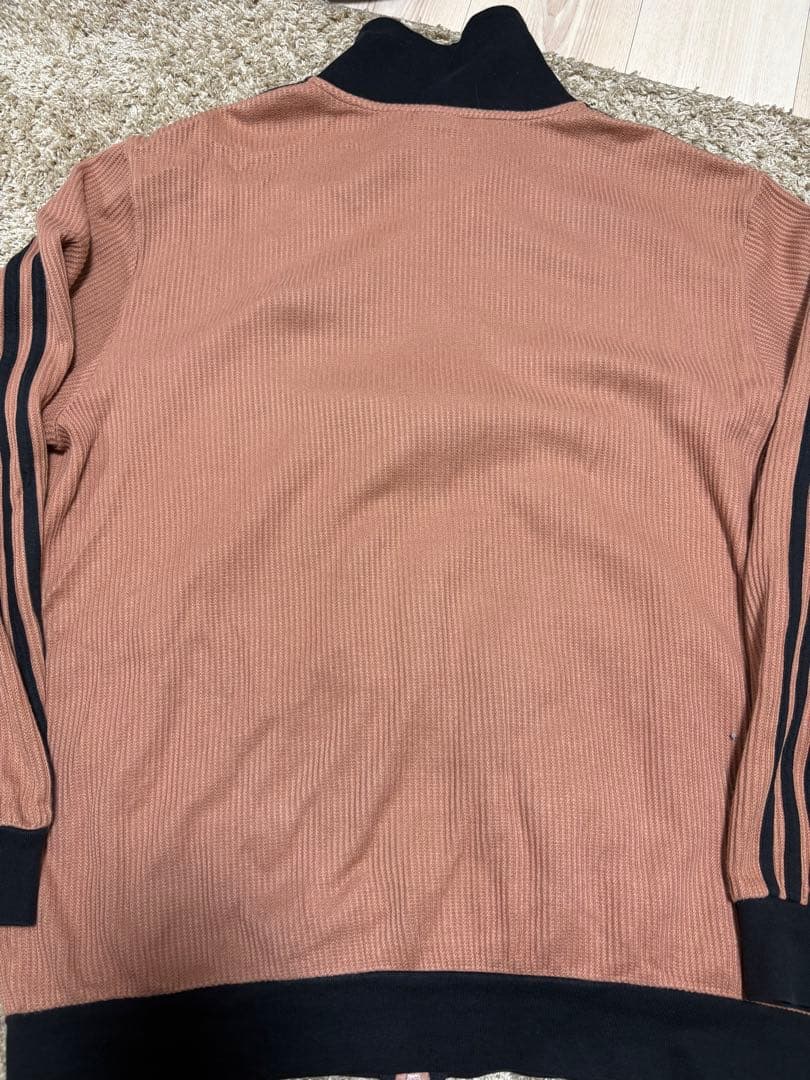 Adidas ブラウンワッフルトラックジャケット