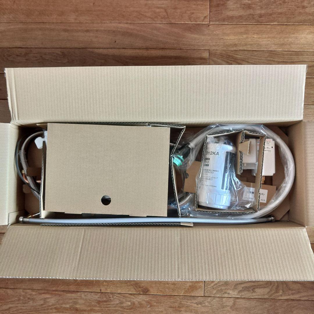 新品未使用品 パナソニック 01FPSWTEB スリムセンサー水栓（浄水器一体）