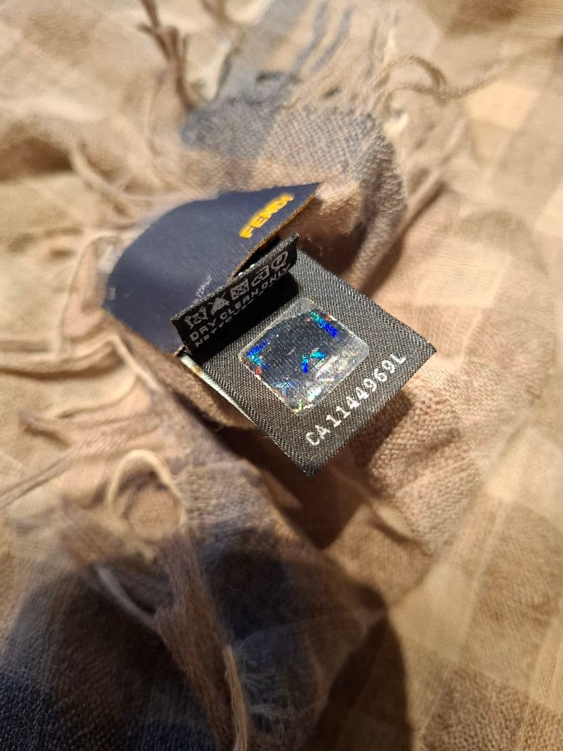 FENDI　マフラー 　ストール　ショール　leon safari　フェンディ