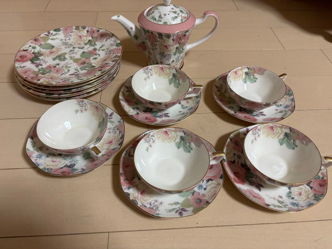 日本製MARUI花柄食器セット ティーポット付き