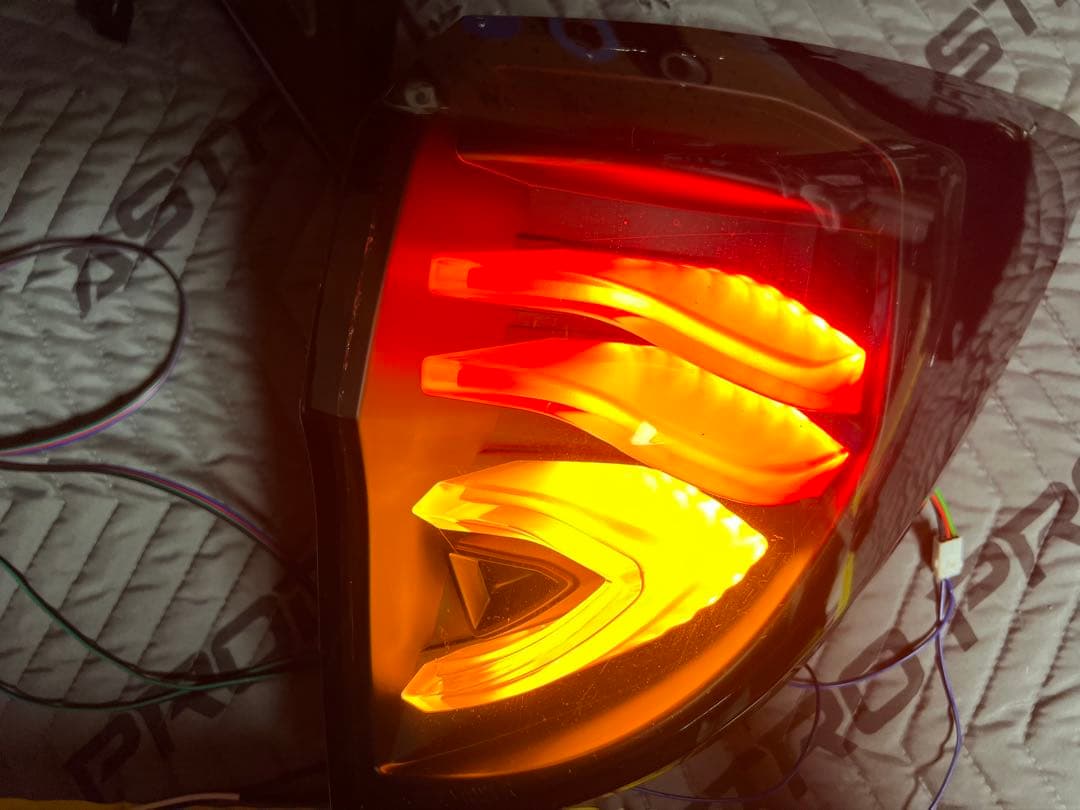 ヴェゼル　社外テールランプ　RU1.2 RU3.4