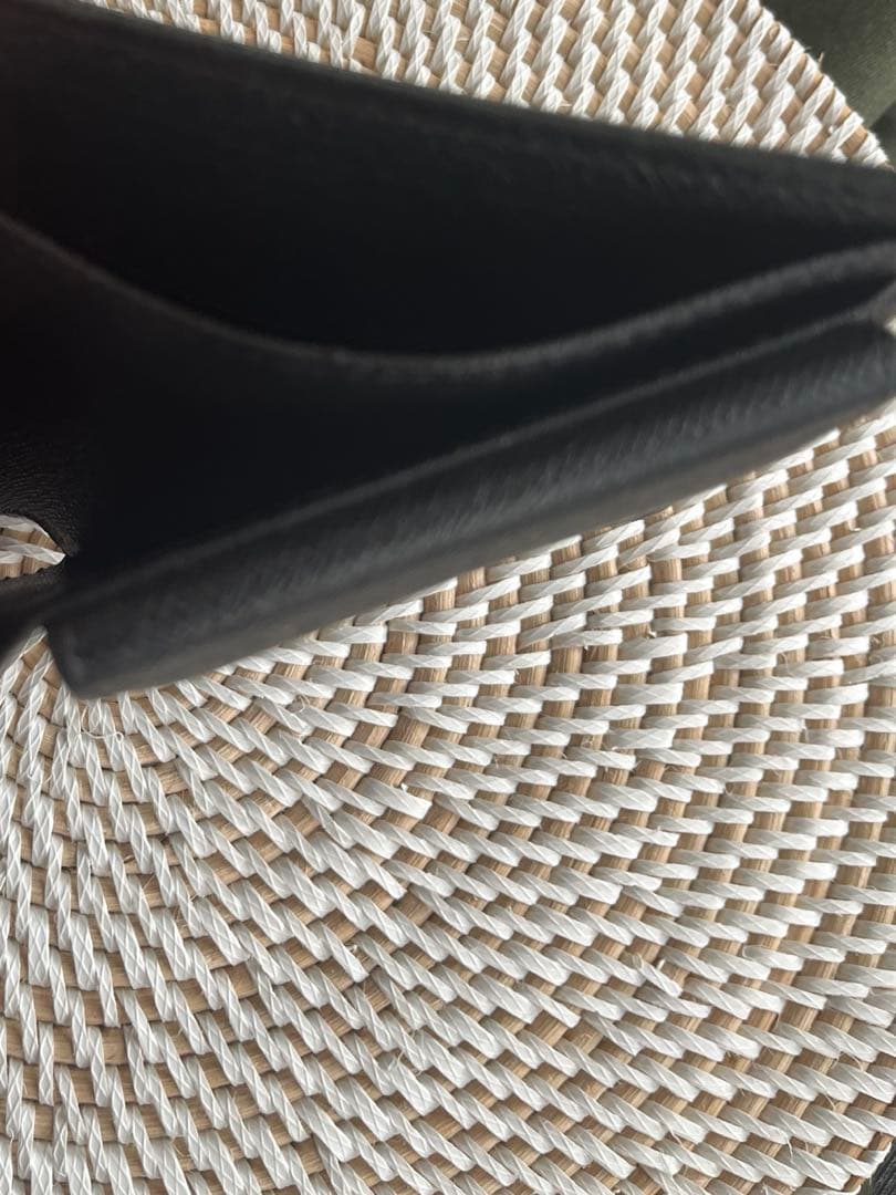 LOUIS VUITTON（ルイ・ヴィトン） 二つ折り財布