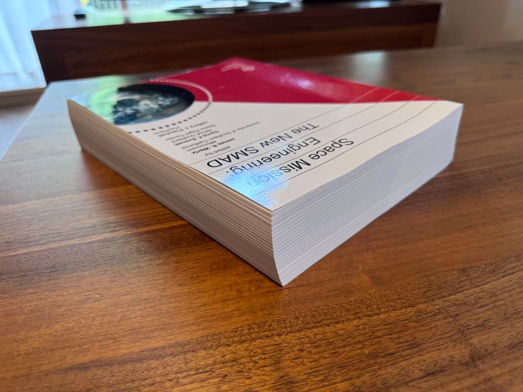 洋書 Space Mission Engineering: The New SMAD