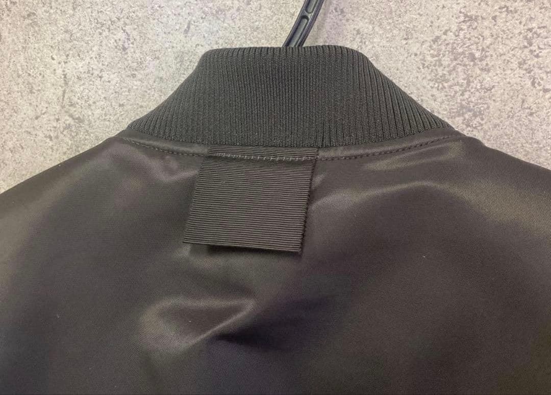 ユニクロ+jハイブリッドダウンXL