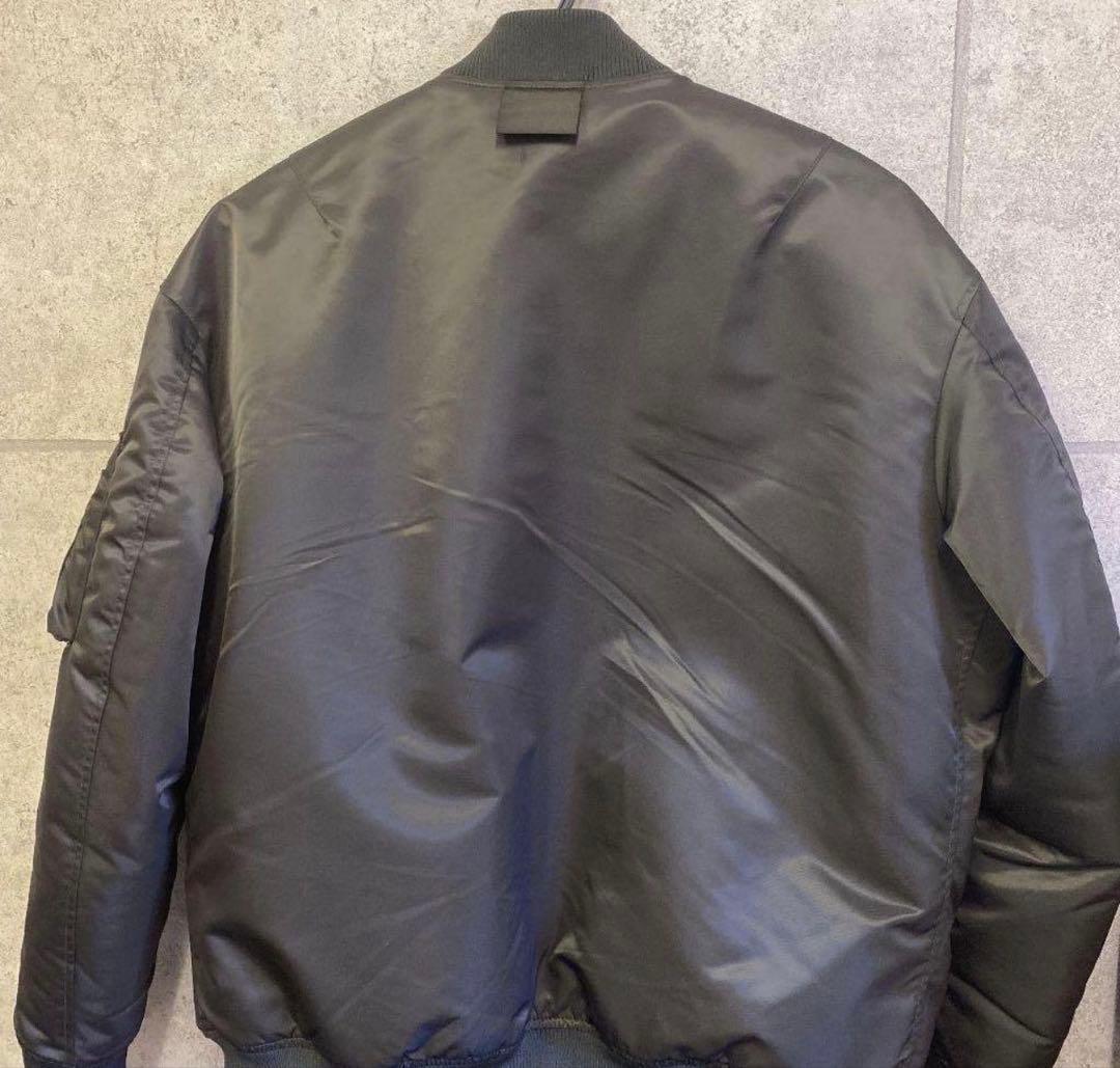 ユニクロ+jハイブリッドダウンXL