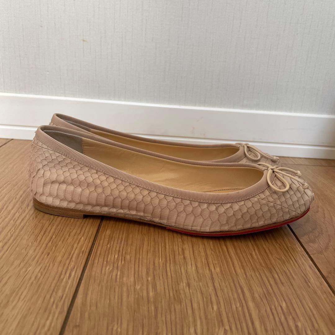 Christian Louboutin⭐︎ヘビ革フラットパンプス　バレエシューズ