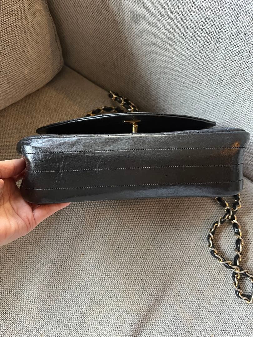 CHANEL ヴィンテージ　チェーン　ショルダーバッグ　マトラッセ　ラムスキン