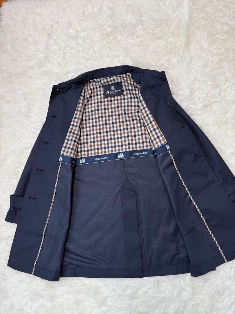 美品　アクアスキュータム　ステンカラーコート　ネイビー　チェック