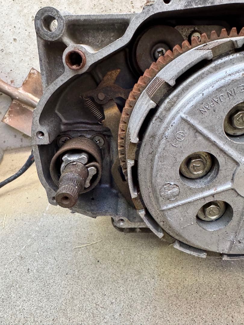 ぴ*様 SUZUKI GS400 腰下エンジン　部品取り