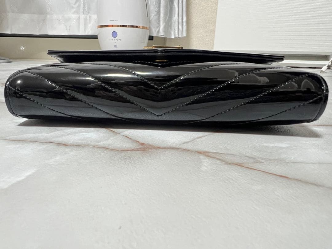 (限定カラー)YSLサンローラン 長財布 ブラックエナメルゴールド 正規品