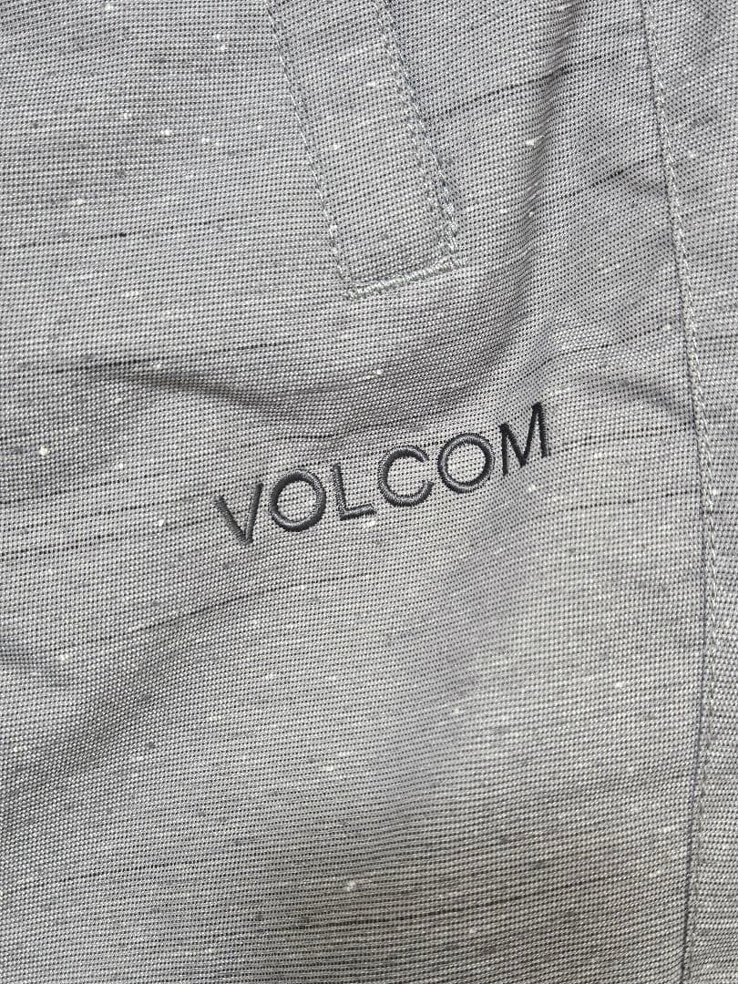 再々値下げしました。VOLCOM スノーボードパンツ 新品未使用　Sサイズ