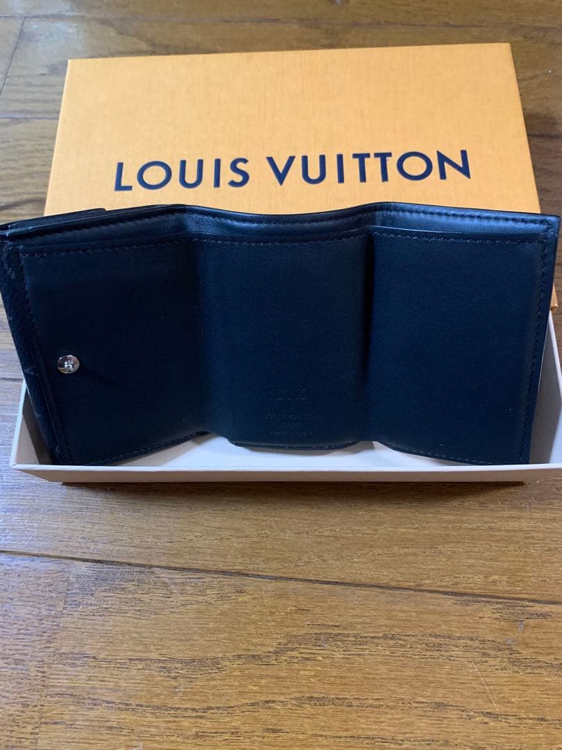 s*i様 VUITTON ルイヴィトン モノグラムエクリプス ディスカバリー 三