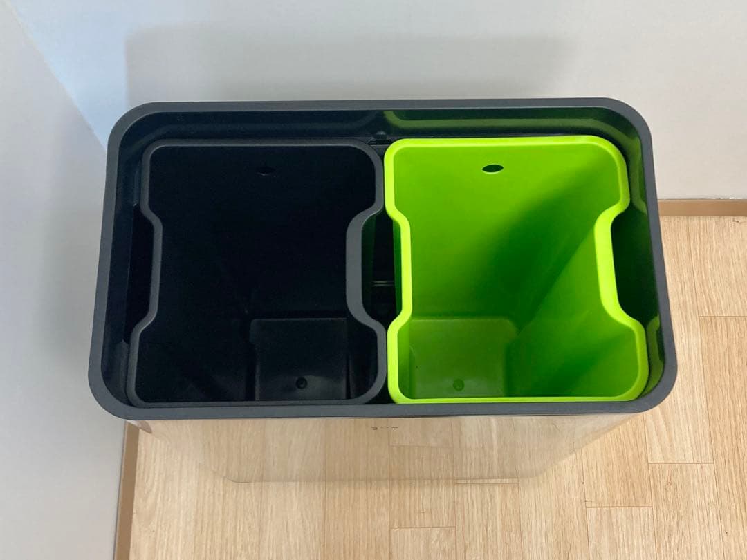 EKO 自動開閉式ごみ箱