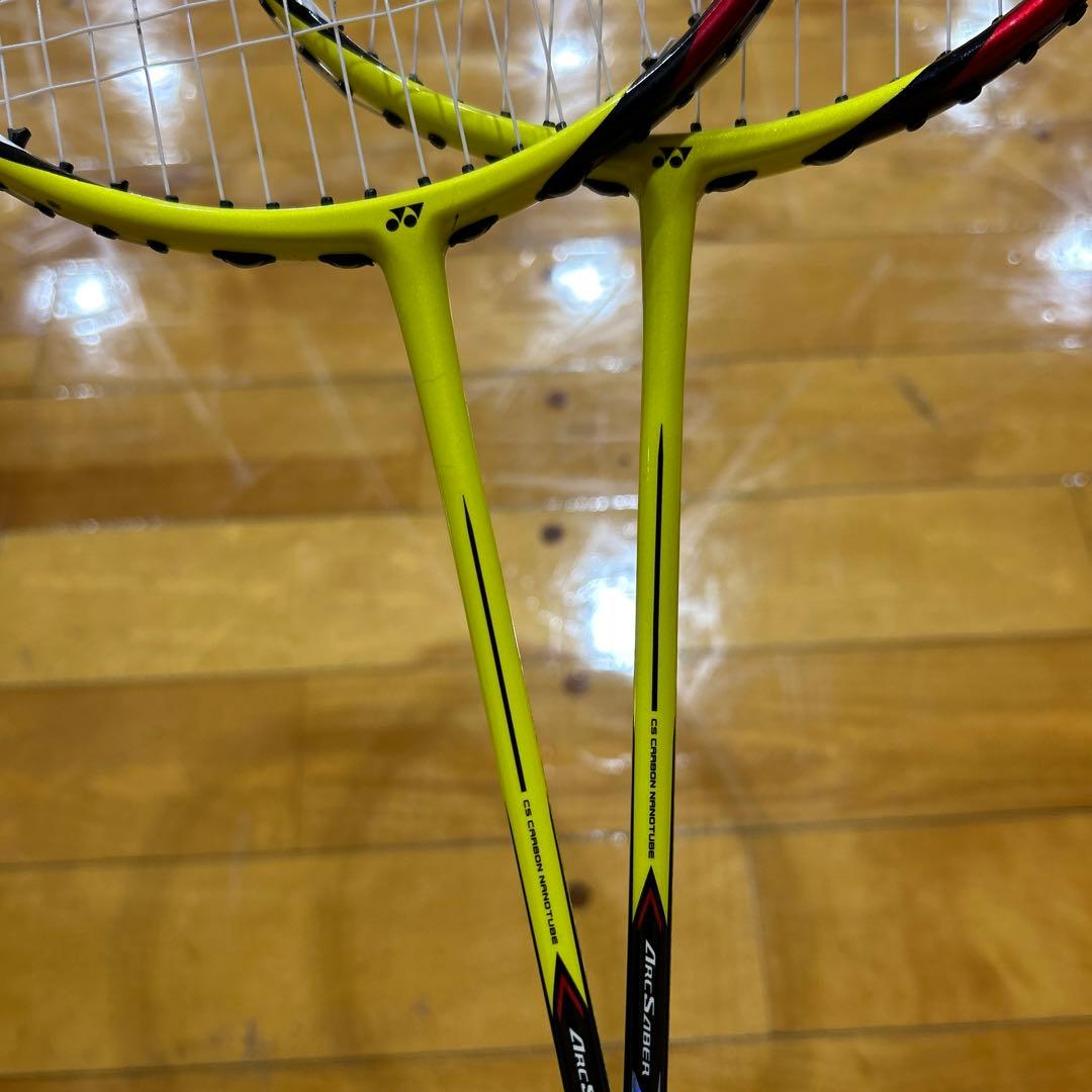 バドミントンラケット2本　ARC-Zスラッシュ 3U G5✖️2本