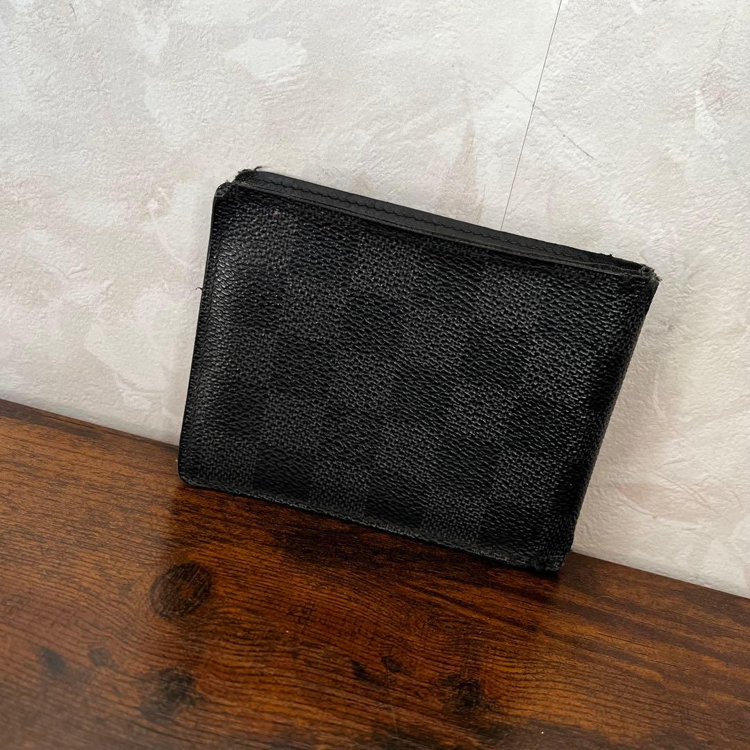 ルイヴィトン ダミエグラフィット ポルト フォイユ ミュルティプル 二つ折り財布