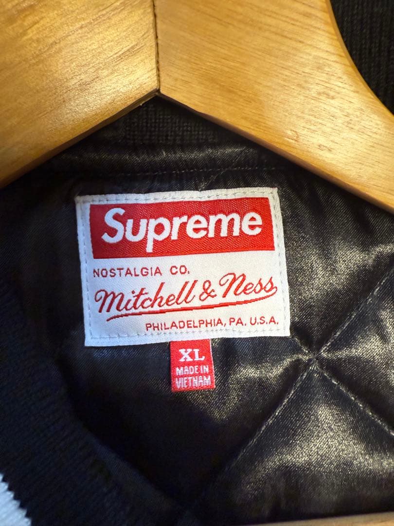 ジャケット・アウター Mitchell & Ness Satin Varsity Jacket