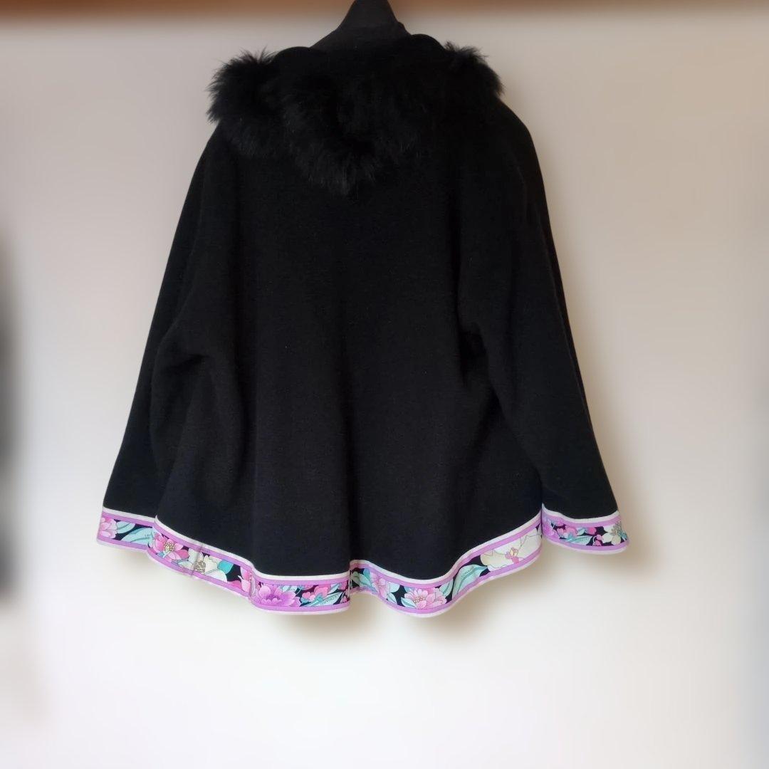 LEONARD 花柄装飾 フード付きポンチョ