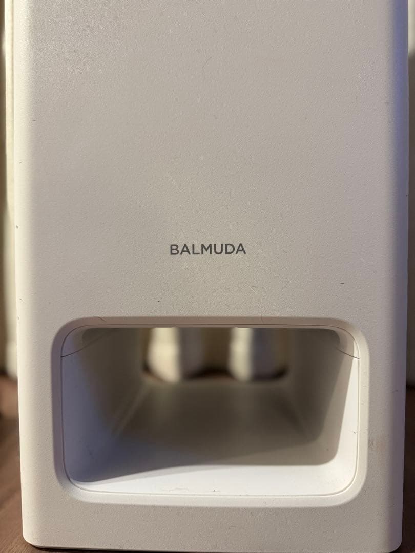 【年末お値下げ】バルミューダ　空気清浄機