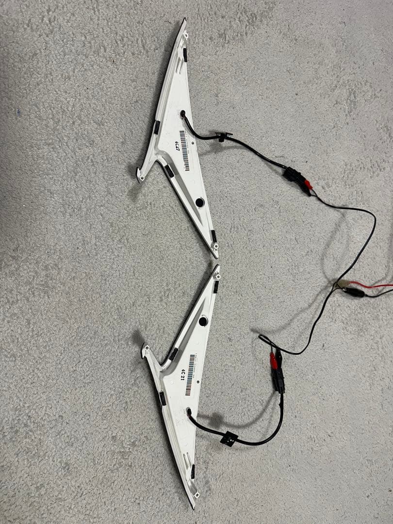 60 プリウス　モデリスタ　LED